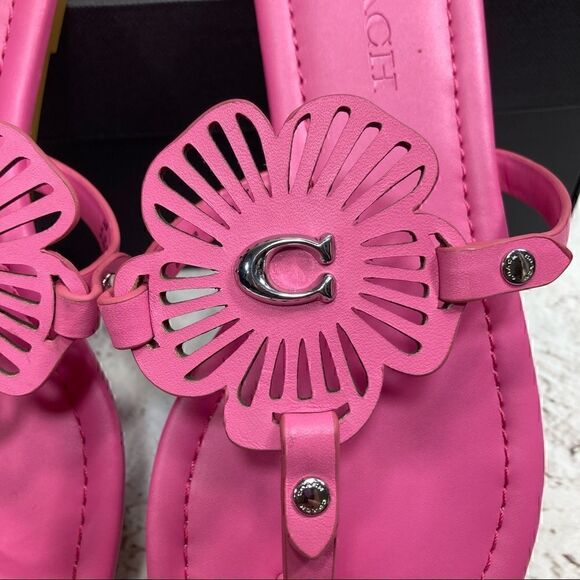 9.5 COACH JULIA SANDALS In color Petunia Pink nib - Picture 11 of 11